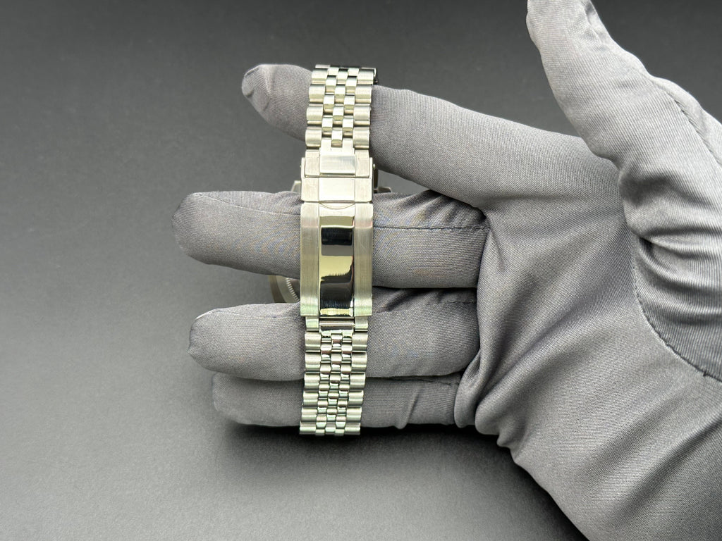 SEIKO MOD SEIKOMASTER BATMAN